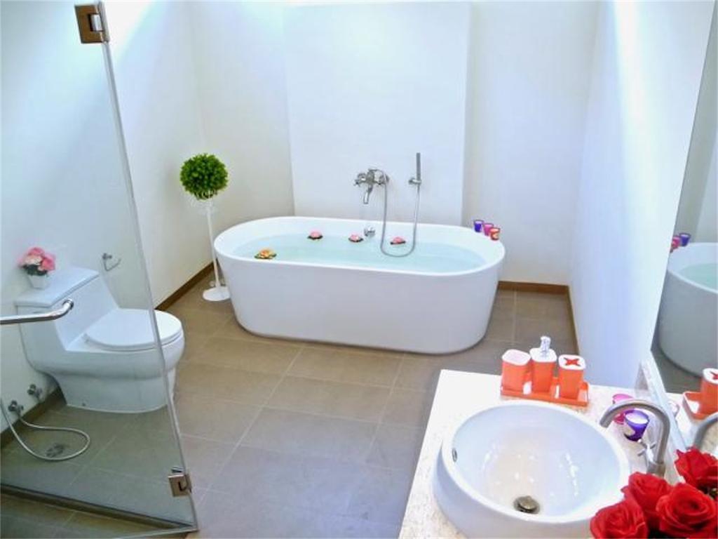 Rawai Ka Villa New 2 Bedrooms Nai Harn Kültér fotó